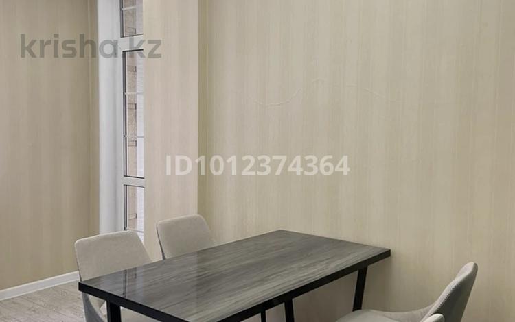 3-бөлмелі пәтер · 120 м² · 1/9 қабат, ул. Айтеке би 2А, бағасы: 350 000 ₸ в Таразе — фото 2