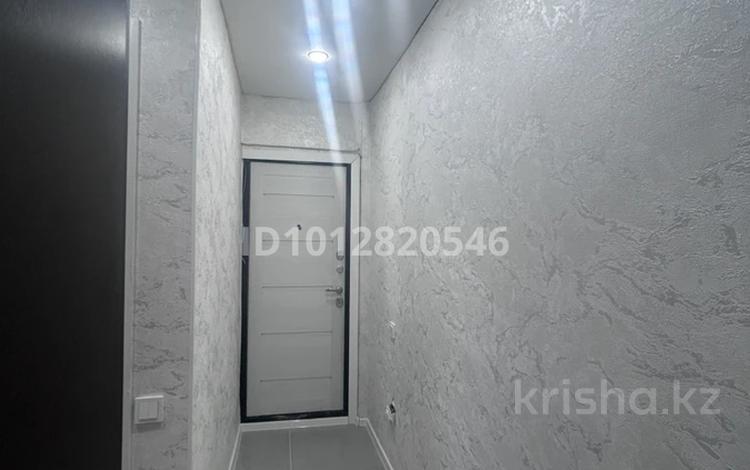2-бөлмелі пәтер · 54 м² · 4/9 қабат, мкр Юго-Восток, сатыбалдина 4, бағасы: 20 млн ₸ в Караганде, Казыбек би р-н — фото 2