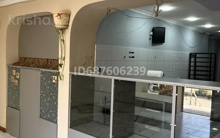 Магазины и бутики · 76 м² за 30 млн 〒 в Актау, 4-й мкр — фото 2
