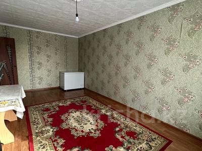 Продажа квартир в Абай обл.: 3-комнатная квартира · 64.8 м² · 1/5 этаж, Юность 19 за ~ 16 млн 〒 3-комнатная квартира · 64.8 м² · 1/5 этаж, Юность 19 за ~ 16 млн 〒 в Семее