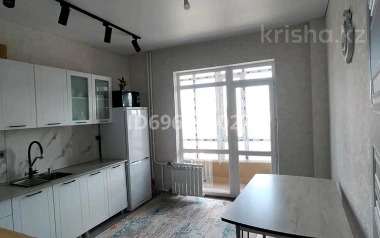 2-комнатная квартира, 71.3 м², 9/12 этаж, Мкр Сары-Арка 13А за 22 млн 〒 в Кокшетау — фото 2