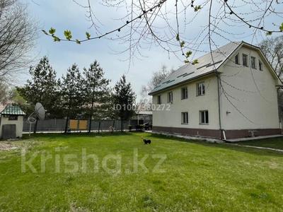 Отдельный дом · 4 комнаты · 200 м² · 11 сот., Айтеке би 8а за 80 млн ₸ в Боралдае (Бурундай)