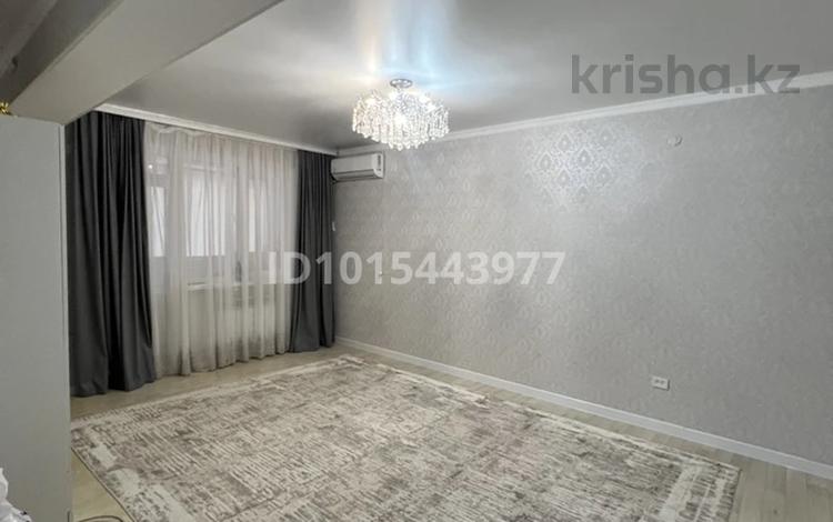 1-комнатная квартира · 53.3 м² · 5/10 этаж, 17-й мкр 82 за 190 000 ₸ в Актау — фото 2