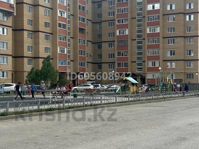 Продажа квартир в Актюбинской обл.: 2-комнатная квартира · 57.5 м² · 5/9 этаж, Нур Актобе, Нур Актобе 4 15г за 15.6 млн 〒 2-комнатная квартира · 57.5 м² · 5/9 этаж, Нур Актобе, Нур Актобе 4 15г за 15.6 млн 〒