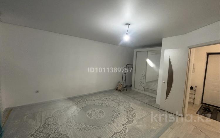 1-комнатная квартира · 47 м² · 2/5 этаж, жилой массив Есет Батыр 51 за 15 млн ₸ в Актобе — фото 2