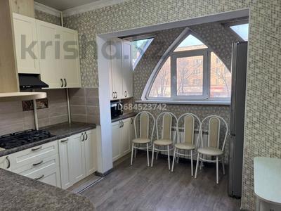 3-комнатная квартира · 72 м² · 2/9 этаж, мкр Тастак-3, Розыбакиева 39 за 350 000 〒 в Алматы, Алмалинский р-н