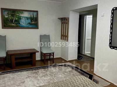 1-бөлмелі пәтер · 32 м² · 2/4 қабат, Аибергенова 6, бағасы: 7 000 ₸ в Шымкенте, Аль-Фарабийский р-н