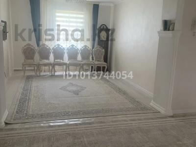 Отдельный дом · 4 комнаты · 150 м² · 800 сот., 225 — 5 А мкрн за 27 млн ₸ в Кульсары