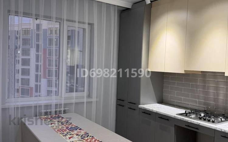 2-комнатная квартира · 70 м² · 6/9 этаж, мкр Нурсая, Мкрн Нурсая 8 за 280 000 ₸ в Атырау — фото 2