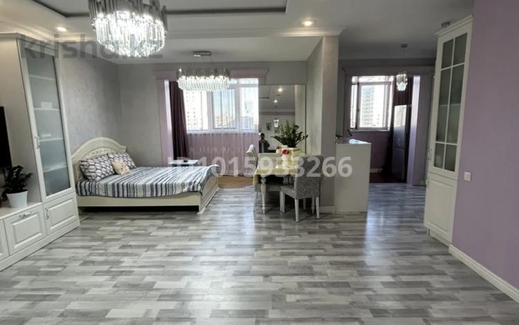 2-комнатная квартира · 81 м² · 14/21 этаж, Кабанбай батыра 29 за 43.9 млн ₸ в Астане, Нура р-н — фото 2