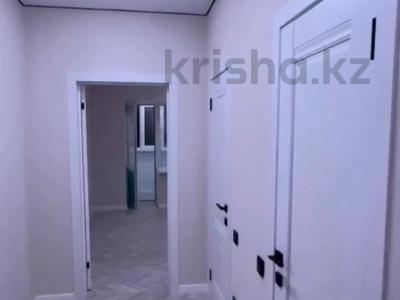 2-комнатная квартира · 69 м² · 2/5 этаж, мкр. Алтын орда 54а за 29.5 млн 〒 в Актобе