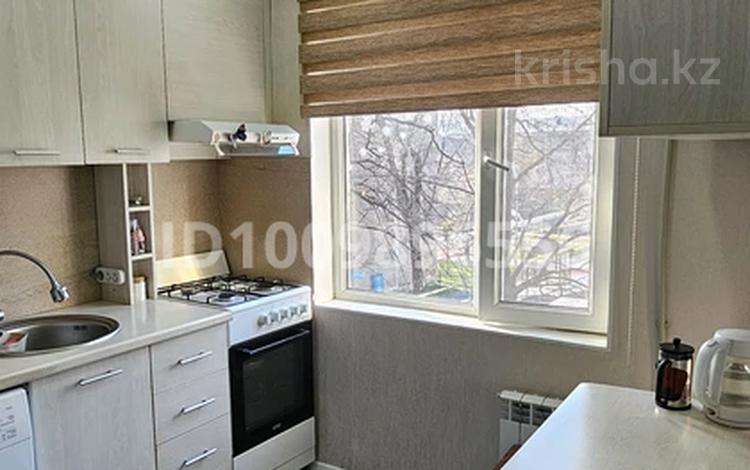 3-комнатная квартира · 58 м² · 3/5 этаж, 11-й микрорайон, 11-й микрорайон 188 — Уалиханова за 25 млн ₸ в Шымкенте, Енбекшинский р-н — фото 2