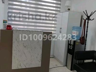 Кабинеты и рабочие места · 25 м² за 180 000 ₸ в Алматы, Алатауский р-н