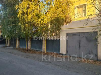 Отдельный дом · 4 комнаты · 208 м² · 6 сот., мкр Шубар, Мкр Шубар, улица Митченко 11 за 107 млн ₸ в Астане, Есильский р-н