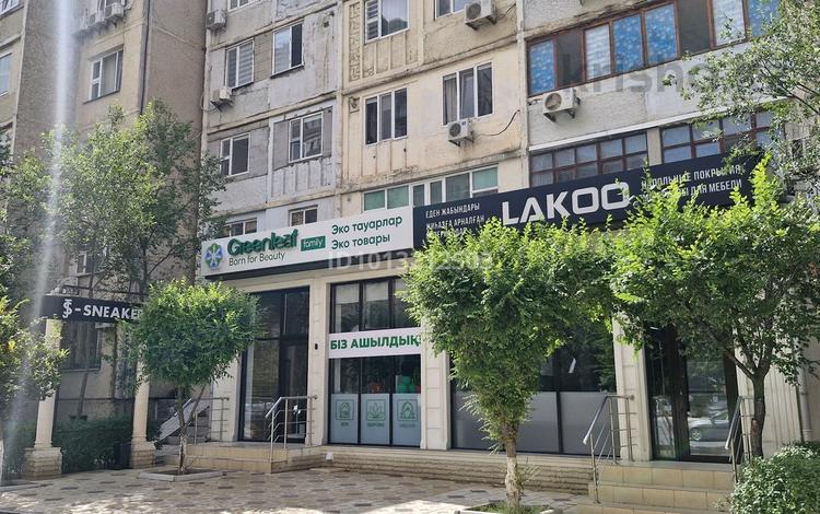 Еркін, кеңселер, дүкендер мен бутиктер, қоймалар, сұлулық салондары, медорталықтар мен дәріханалар, білім орталықтары, ойын-сауық, конференц-залдар, кабинеттер және жұмыс орындары, студиялар · 58 м², бағасы: 300 000 ₸ в Актау, 13-й мкр — фото 27