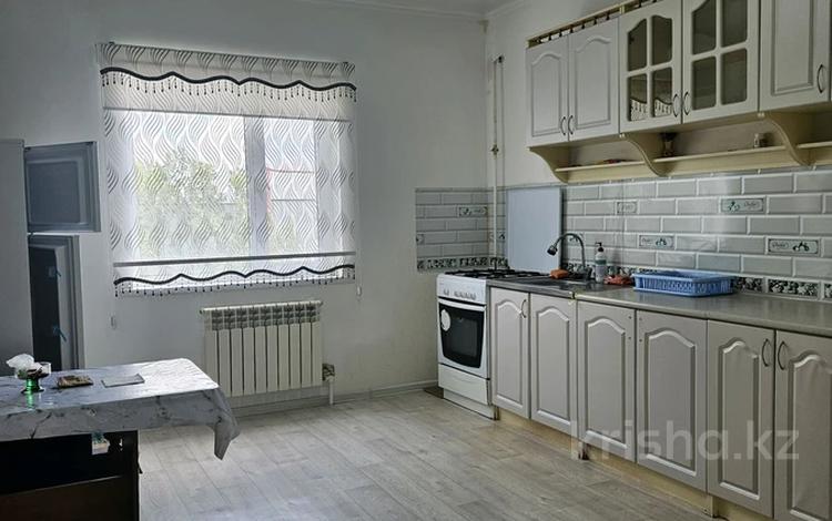 Отдельный дом · 3 комнаты · 120 м² · 5 сот., Микр.Сарытау — Зачаганск за 24 млн 〒 в Уральске — фото 2