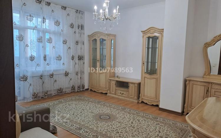2-комнатная квартира · 78 м² · 6/10 этаж, Сарайшык 34 за 300 000 ₸ в Астане, Есильский р-н — фото 2