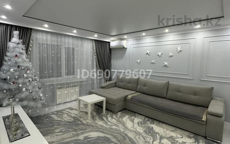 4-комнатная квартира · 78.3 м² · 4/5 этаж, Скоробогатова — проспект Абая и улица Скоробогатова за 35 млн ₸ в Уральске, мкр Школьник — фото 2