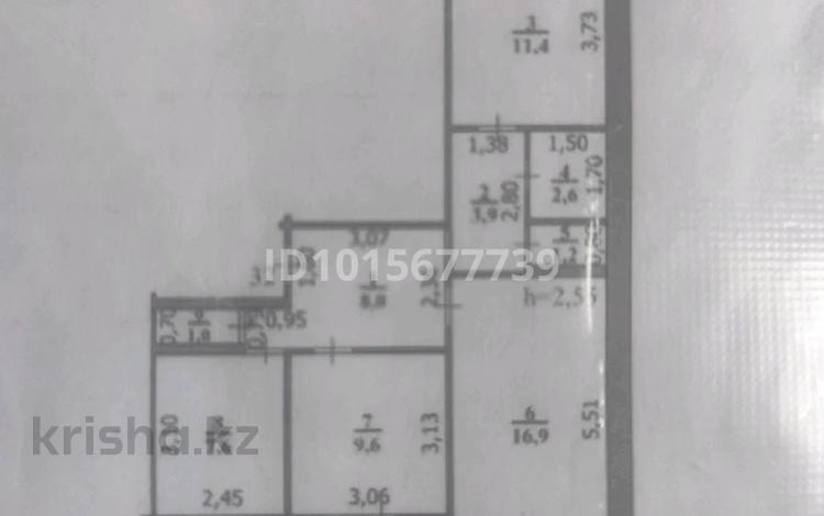3-комнатная квартира · 66 м² · 8/9 этаж, мкр 4 10 — двор бывшего кафе "у Манасяна" за 18 млн ₸ в Уральске — фото 4