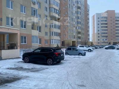 2-комнатная квартира · 56 м² · 1/9 этаж, Казыбек би 50 за 25.5 млн 〒 в Усть-Каменогорске