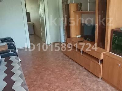 2-комнатная квартира · 50 м² · 2/5 этаж, Майкудук, 17й микрорайон 38 за 120 000 ₸ в Караганде, Алихана Бокейханова р-н