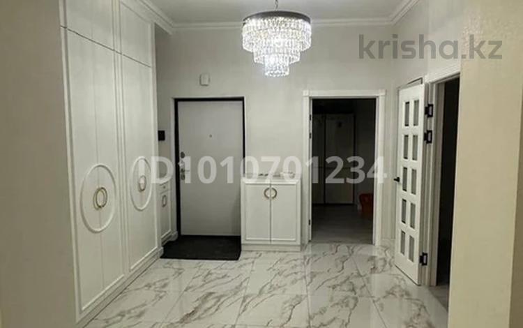 4-комнатная квартира · 110 м² · 5/20 этаж, мкр Мамыр-1 26/1 за 120 млн 〒 в Алматы, Ауэзовский р-н — фото 3