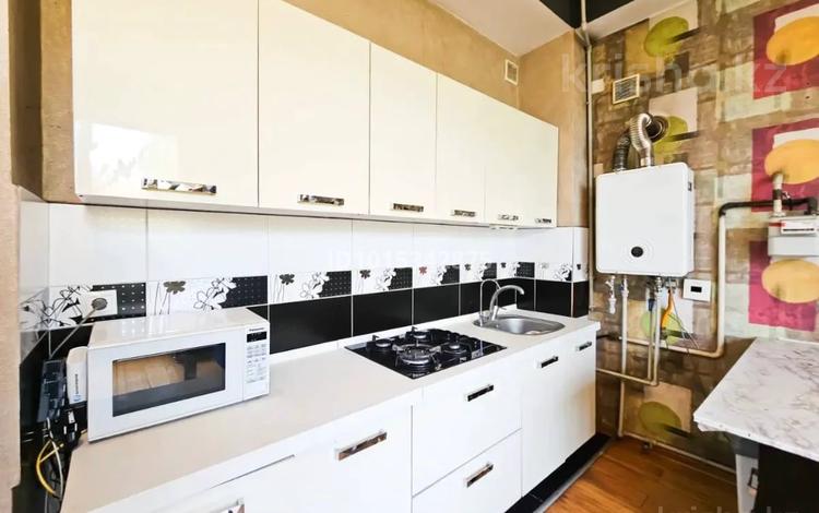 3-комнатная квартира · 75 м² · 2/3 этаж, мкр Алгабас 17 за 320 000 ₸ в Алматы, Алатауский р-н — фото 19