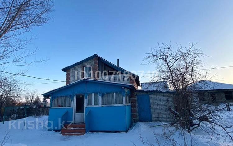 Дача · 3 комнаты · 19.2 м² · 10 сот., Восточный правый 7837 — Дом расположен в удобном месте, сразу за остановкой. В пешей доступности находится трасса, магазин и мечеть. Отличное расположение для комфортной жизни! за 8 млн 〒 в Семее — фото 2