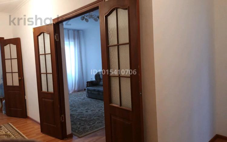 2-бөлмелі пәтер · 58 м² · 4/5 қабат, Абдырахманов 21 — Адал магазинінің жанында, бағасы: 22 млн ₸ в  — фото 2