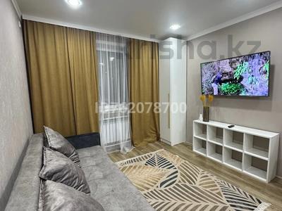 1-комнатная квартира · 35 м² · 1/5 этаж, Республики 20 за 15 000 ₸ в Караганде, Казыбек би р-н