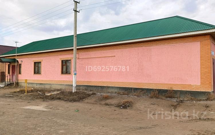 Үйдің бір бөлігі · 4 бөлме · 170 м² · 10 сот., Султан Мырзабеков 15 — Наурыз м/а Сыр Самалы балабакшасының дәл артында қатардас көрші, бағасы: 21 млн 〒 в  — фото 2