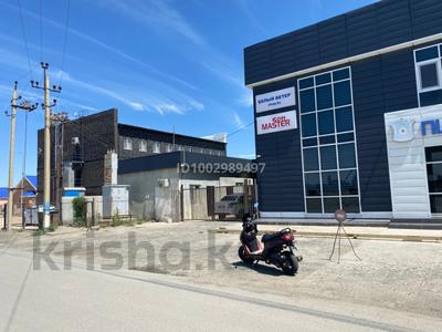 Офисы, магазины и бутики, склады, азс, автосервисы и автомойки, конференц-залы · 70 м² за 280 000 〒 в Атырау