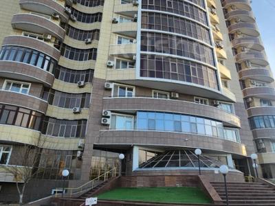 3-комнатная квартира · 100 м² · 14/16 этаж, Кайыргали Смагулов 56а за 46 млн 〒 в Атырау