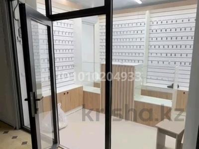 Свободное назначение, магазины и бутики, склады, салоны красоты · 12 м² за 150 000 〒 в Шымкенте, Аль-Фарабийский р-н