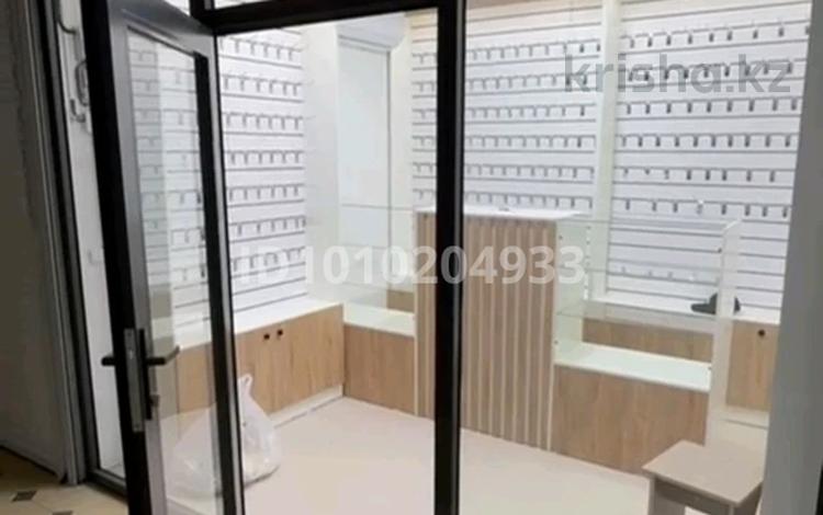 Свободное назначение, магазины и бутики, склады, салоны красоты · 12 м² за 150 000 ₸ в Шымкенте, Аль-Фарабийский р-н — фото 2