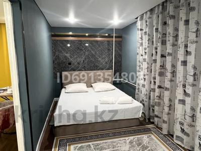 2-бөлмелі пәтер · 38 м² · 2/4 қабат, Толе би 44 — Толе би, бағасы: 15 000 〒 в Таразе