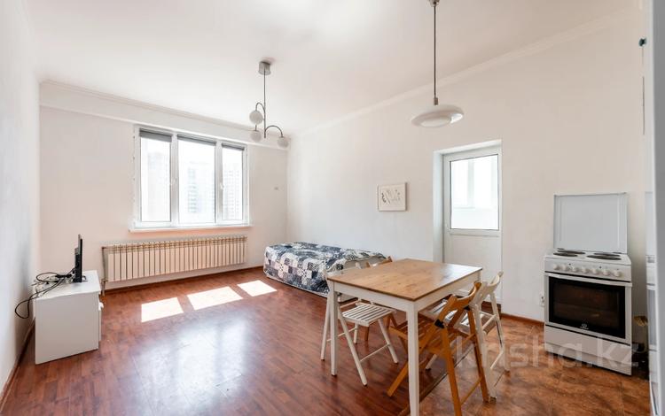 1-комнатная квартира · 37.7 м² · 9/21 этаж, Шамши Калдаяков 11 за 19.9 млн ₸ в Астане, Сарайшык р-н — фото 2