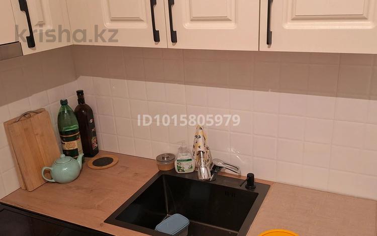 1-бөлмелі пәтер · 31 м² · 5/5 қабат, 30-шағынаудан, мкр Юго-Восток, 30й микрорайон Рыскулова,21, бағасы: 14.2 млн ₸ в Караганде, Казыбек би р-н — фото 2