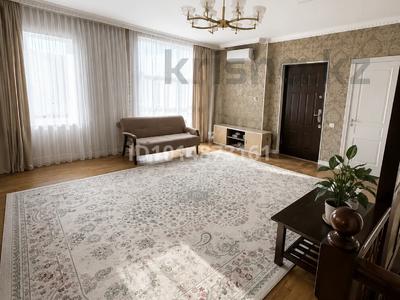 Отдельный дом · 6 комнат · 172 м² · 8 сот., Рыскулова 37 за 63 млн ₸ в Абай