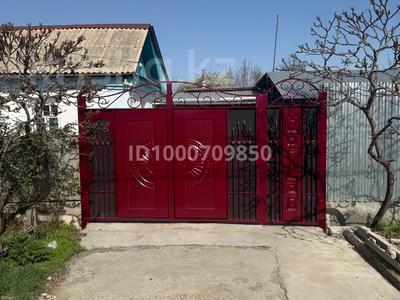 Жеке үй · 5 бөлме · 60 м² · 8 сот., Казахская 28, бағасы: 15 млн ₸ в Таразе