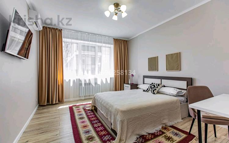 2-комнатная квартира · 45 м² · 7/13 этаж, Кабанбай батыра 252 — Айтиева за 24 000 ₸ в Алматы, Алмалинский р-н — фото 9