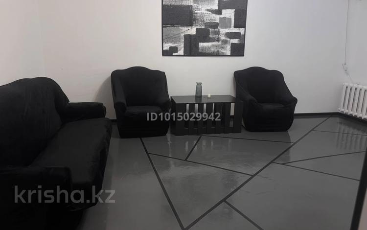 4-бөлмелі пәтер · 130 м² · 3/5 қабат, мкр СМП 136, Гогичашвили 8, бағасы: 250 000 ₸ в Атырау — фото 2