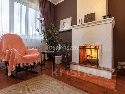 Дом · 4 комнаты · 170 м², Ромашка 32 за 80 000 〒 в Есик