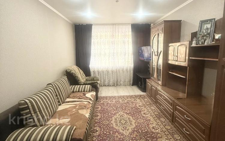3-комнатная квартира · 61.3 м² · 1/5 этаж, Кердери за 17.5 млн ₸ в Уральске — фото 2