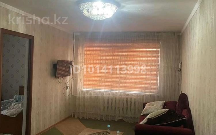 2-комнатная квартира · 36 м² · 5/5 этаж, Желтоксан 76 за 10 000 ₸ в Таразе — фото 2