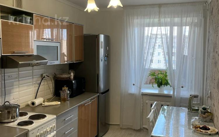 3-комнатная квартира · 67 м² · 9/9 этаж, Кабанбай Батыра за 27.5 млн ₸ в Семее — фото 2