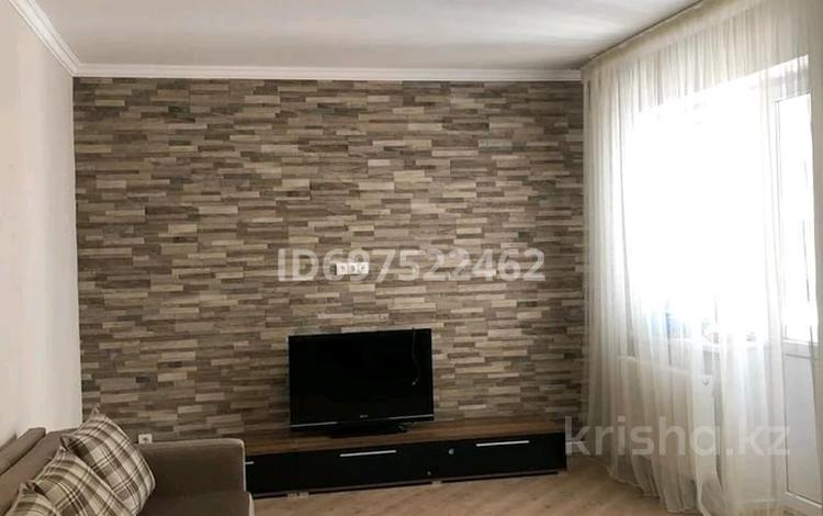 3-бөлмелі пәтер, 83 м², 3/10 қабат ай сайын, Кенесары хана 54, бағасы: 350 000 〒 в Алматы — фото 2