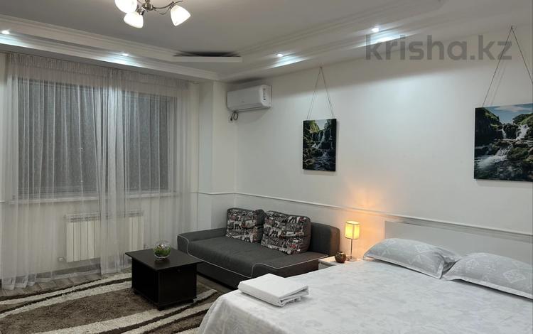 1-комнатная квартира · 48 м² · 2/25 этаж, Абиша Кекилбайулы 264 за 3 000 ₸ в Алматы, Бостандыкский р-н — фото 2