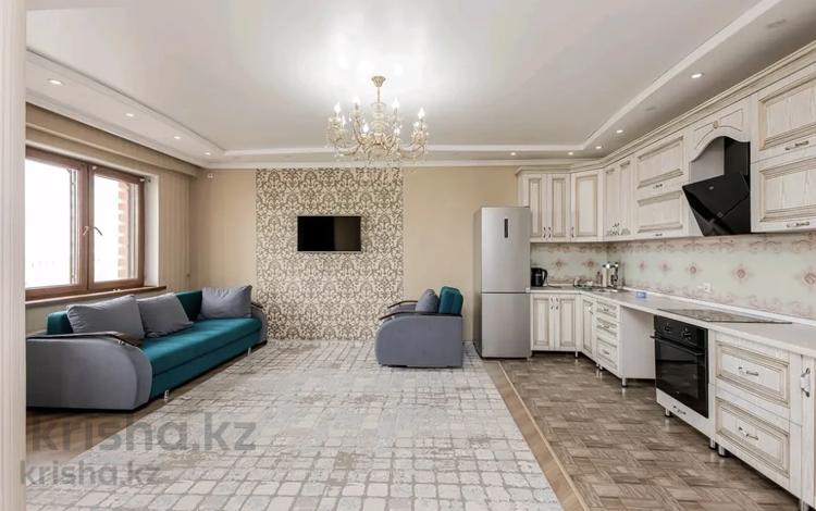 2-бөлмелі пәтер · 86 м² · 17/22 қабат, Тлендиева — Абая, бағасы: ~ 60 млн ₸ в Алматы, Алмалинский р-н — фото 2