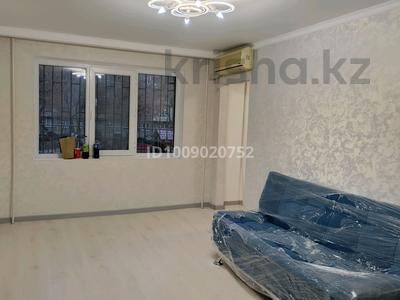 3-бөлмелі пәтер · 60 м² · 1/5 қабат, Туркестанская 2/5 — Туркестанская, Байтурсынова, бағасы: 31 млн ₸ в Шымкенте, Аль-Фарабийский р-н
